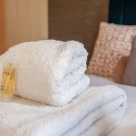 Pass The Keys Centre Retreat Close To Christmas Markets * ليدز