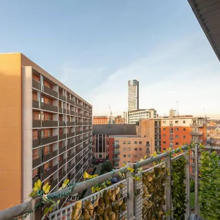 Pass The Keys Centre Retreat Close To Christmas Markets شقة